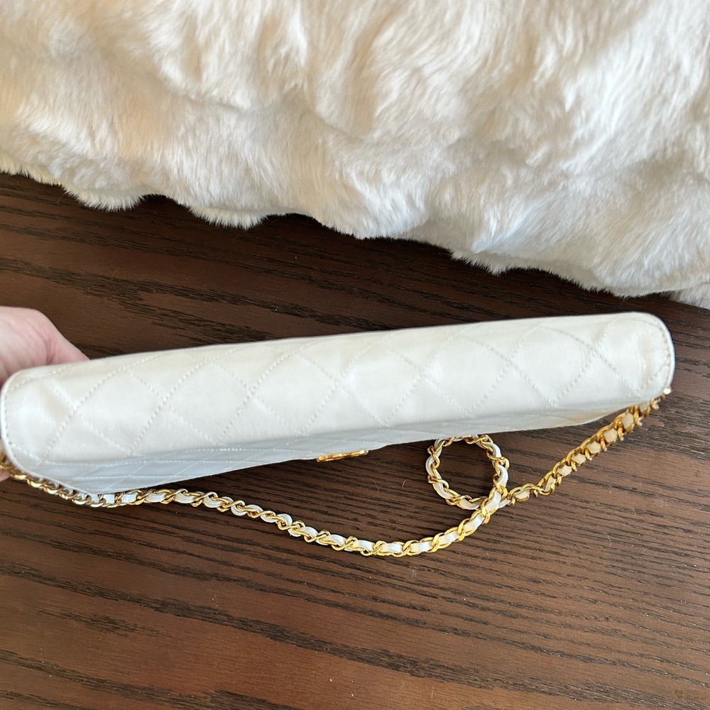 Vintage Chanel Single Flap - Picture 7 of 13